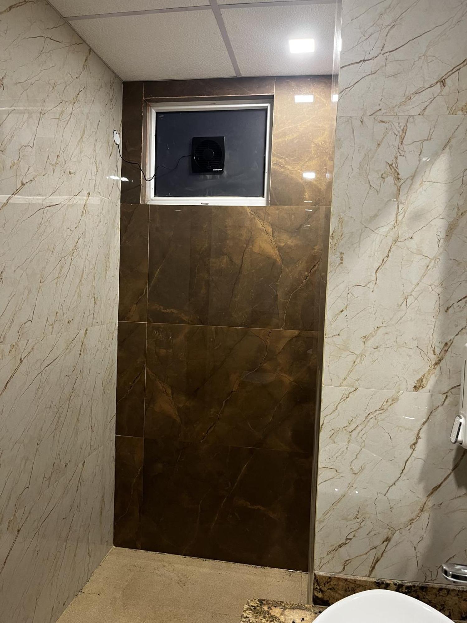 Roomquet Comfort Inn Allāhābād Junction Exteriér fotografie